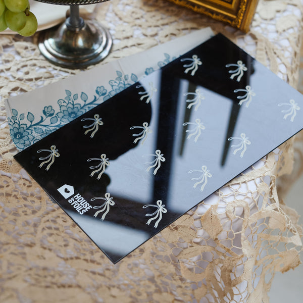 Wish Bone Balayage Board lightweight foiling surface for professional stylists